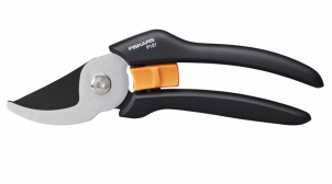 Oksakäärid Fiskars Solid  P121, vaheliti lõiketera